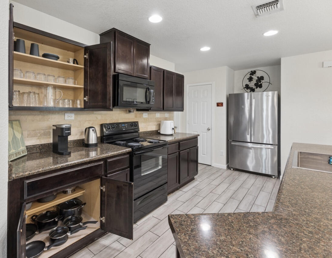 Equipped Kitchen